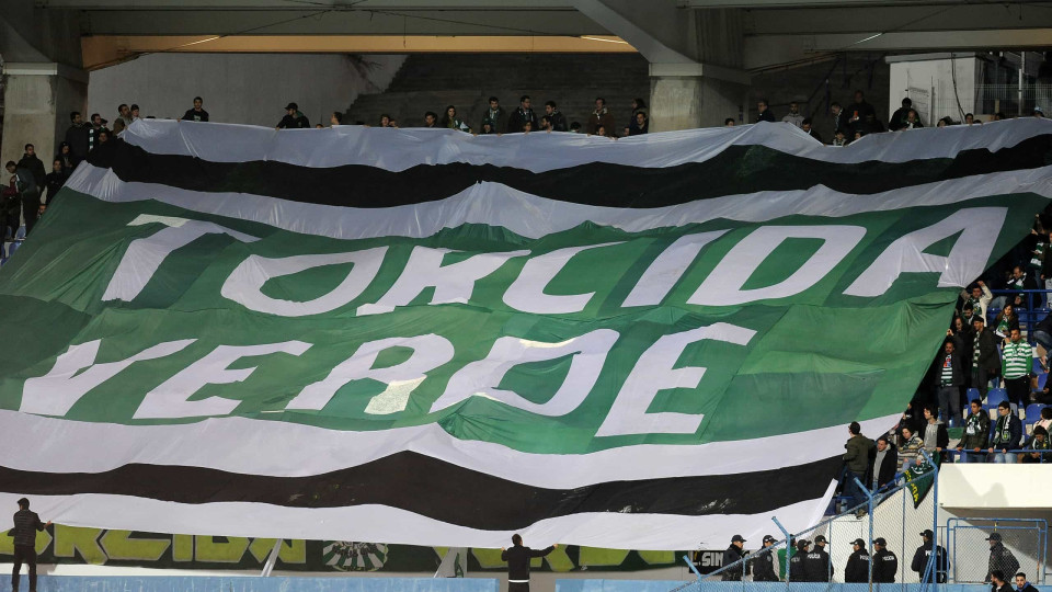 Sporting "repudia atos de violência" desencadeados por adeptos rivais