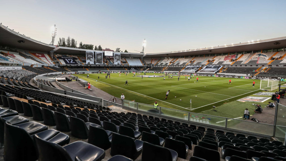 TAD anula jogo à porta fechada ao Vitória SC após invasão de campo