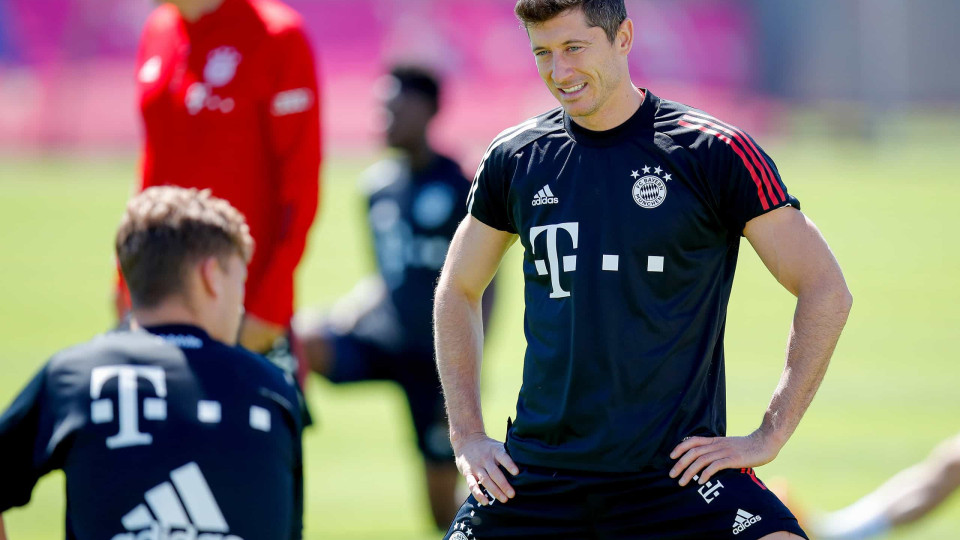 Robert Lewandowski denuncia ex-agente por chantagem