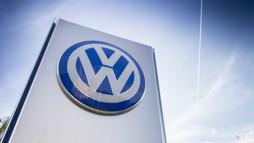 Volkswagen vai investir 500 milhões em baterias com a sueca Northvolt