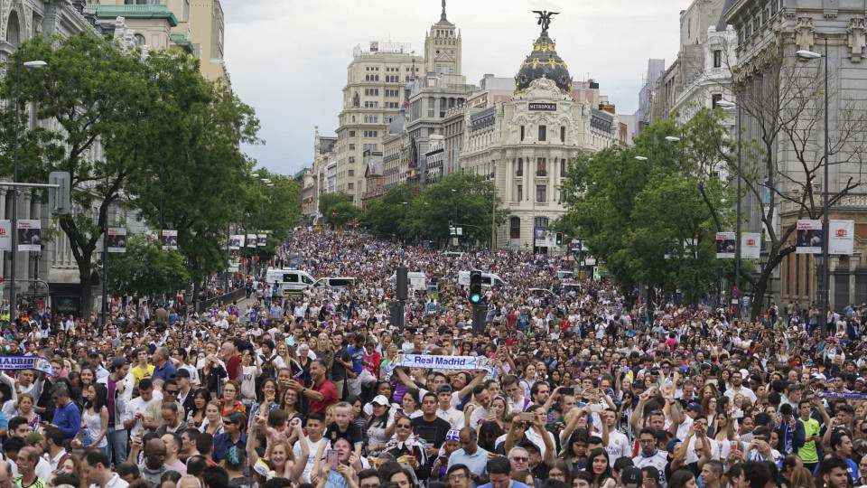 Real Madrid pede a adeptos que não festejem na rua se forem campeões