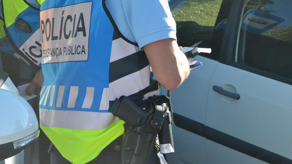 Dezassete pessoas detidas pela PSP do Porto em Operação Stop