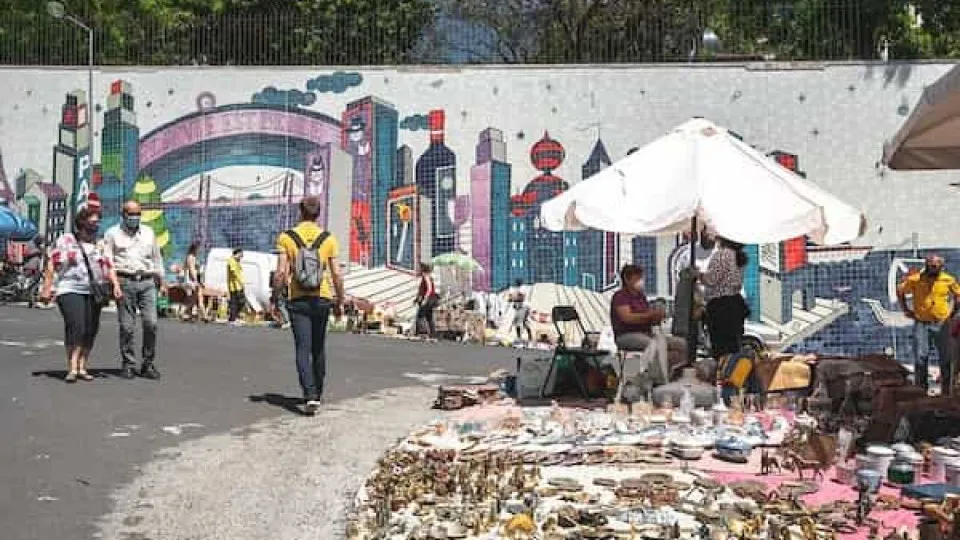 Lisboa. Feiras da Ladra, Relógio e Galinheiras reabrem este fim de semana