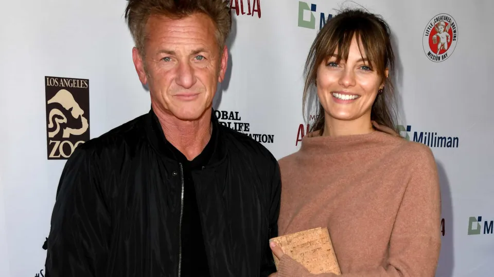 "Casamento Covid". Sean Penn confirma união com atriz 31 anos mais nova