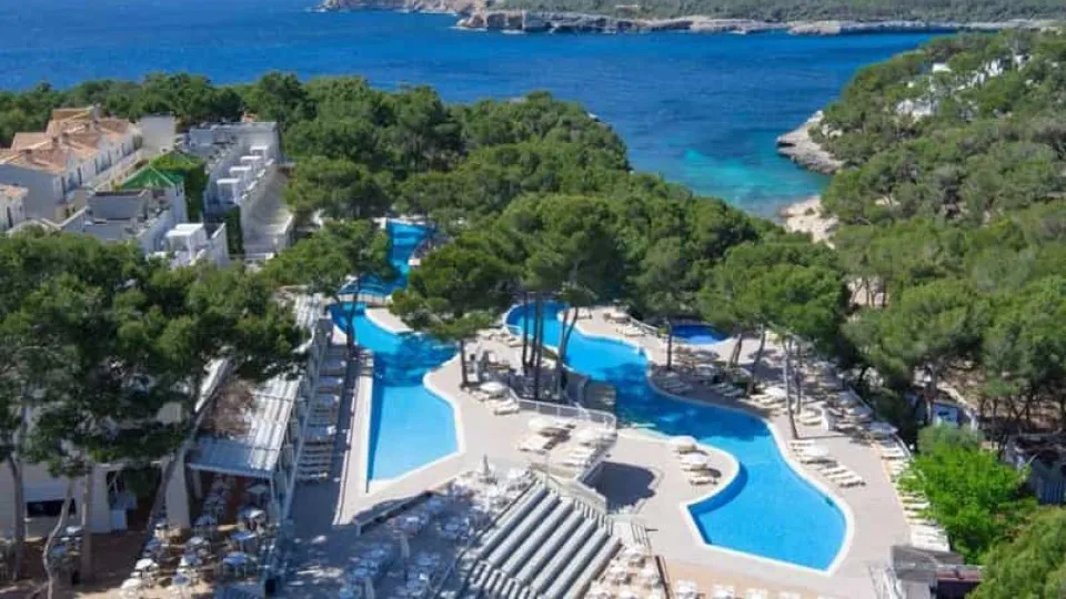Surto de Covid-19 encerra hotel em Maiorca