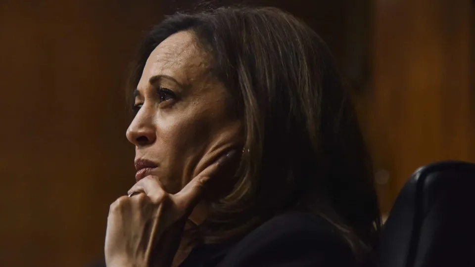Kamala Harris suspende campanha até domingo por causa de pandemia