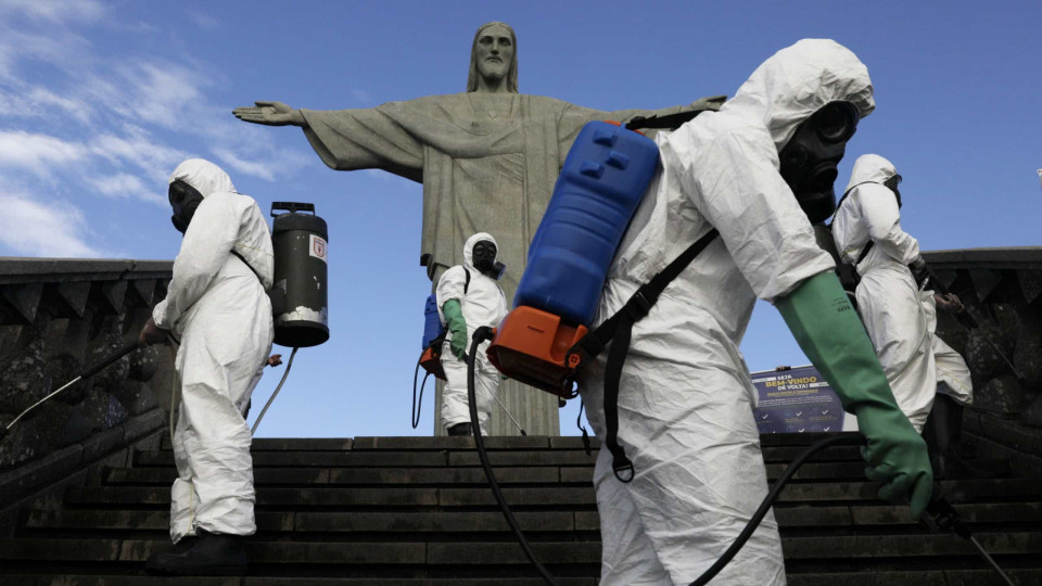 Brasil regista mais 23.101 casos e 620 mortes devido à Covid-19
