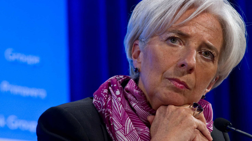 Economia mostrou-se "mais resiliente" do que o previsto, diz Lagarde