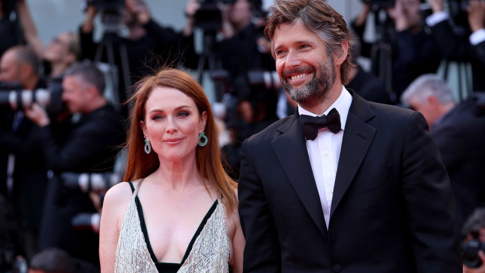 Julianne Moore de férias no Alentejo com o marido