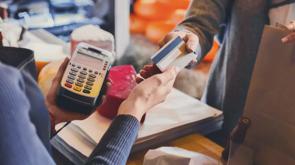 OE2026: APED quer ver discutidos efeitos da taxa Alimentar Mais