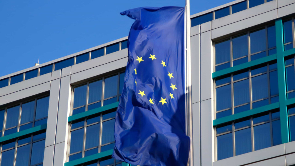 Bruxelas propõe "nova geração de recursos próprios" para orçamento da UE