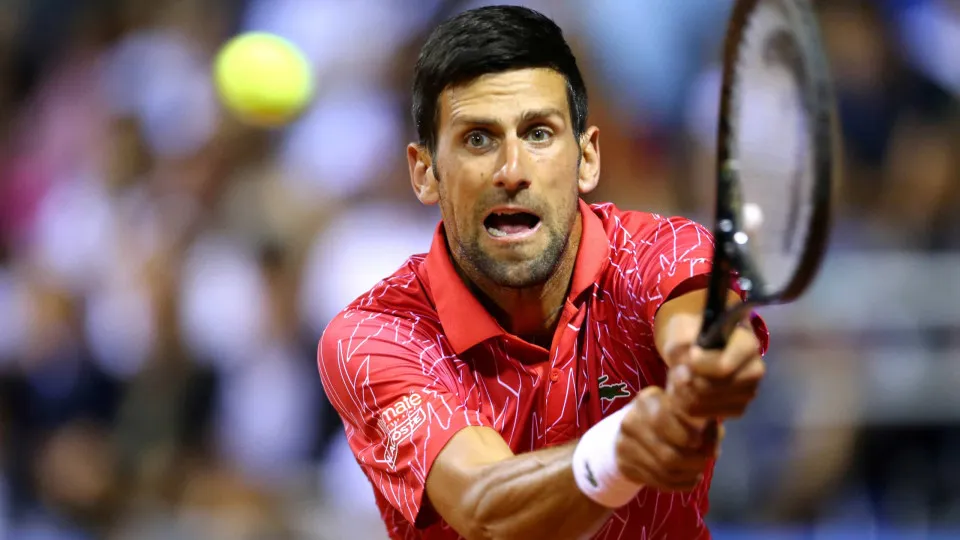 Tribunal australiano ordena libertação de Djokovic