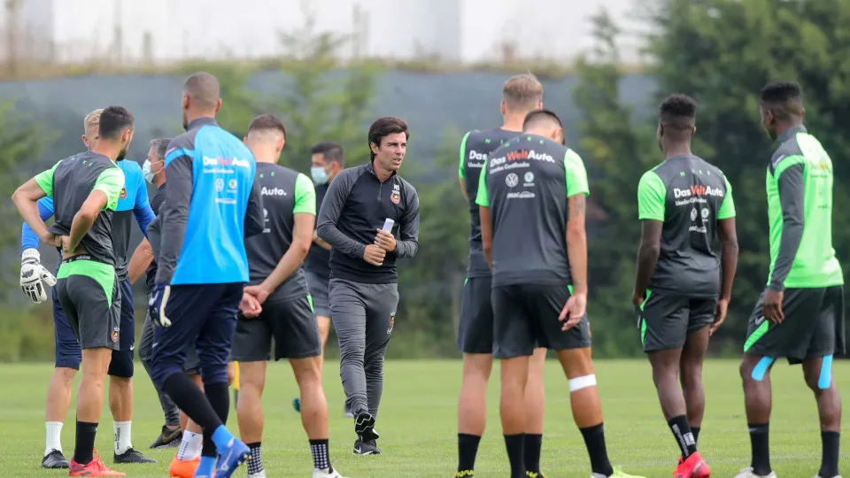 Dia de afundar 'tanque' bósnio: Hoje começa a missão europeia do Rio Ave