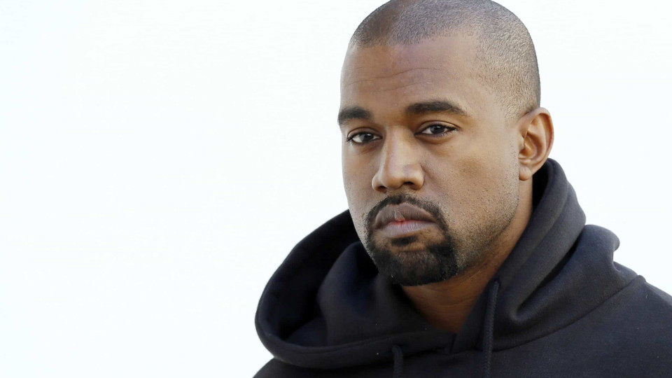 Kanye West bloqueado do Instagram devido a ataques a namorado de Kim