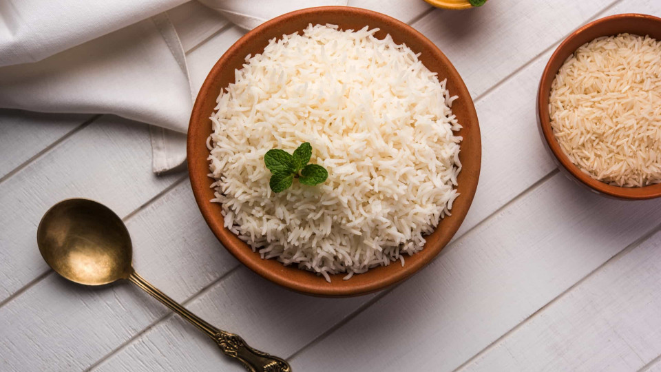 Qual é a validade do arroz? O prazo para a despensa e sobras cozinhadas