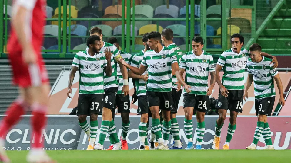 [1-0] Sporting-Aberdeen: Tiago Tomás à beira do segundo