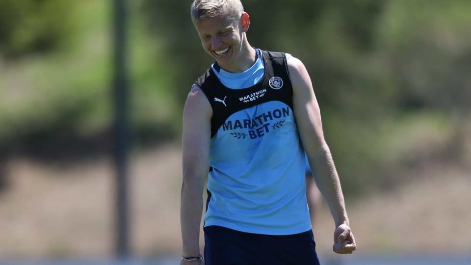 Zinchenko terá sido oferecido ao Barça. Firpo pode estar mesmo de saída