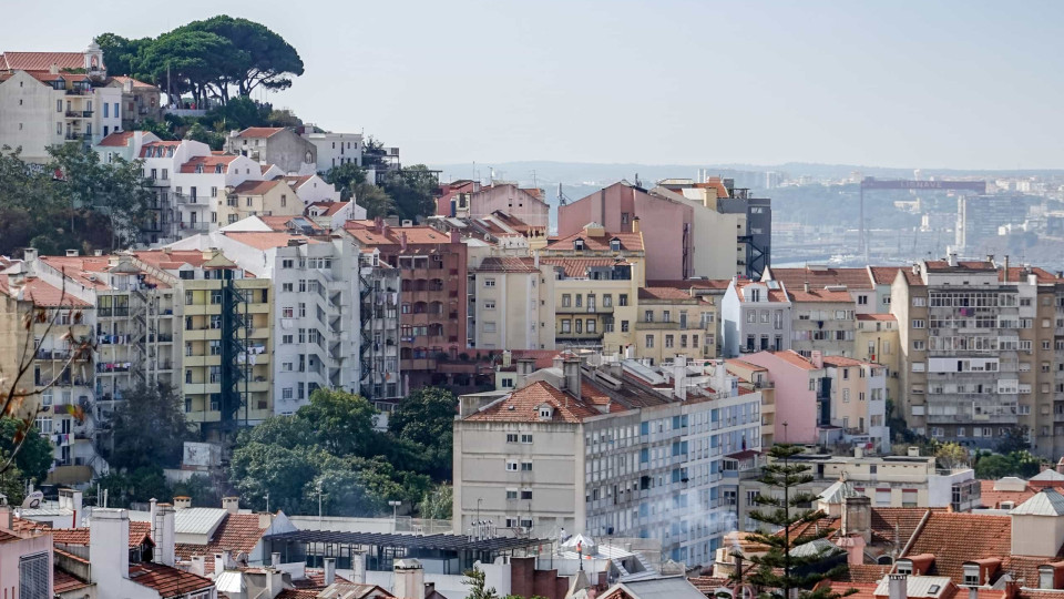 Número de novas casas vendidas na Área Metropolitana de Lisboa cai 56%