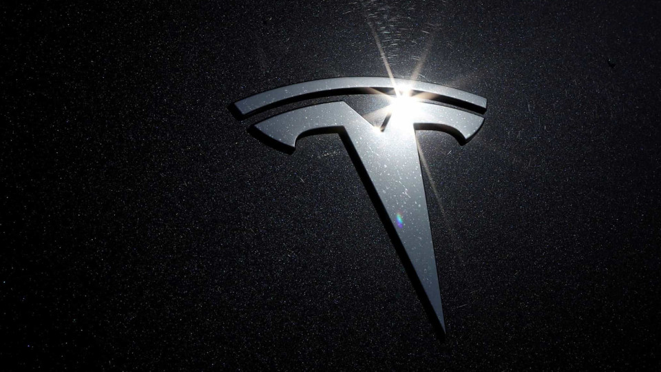 Tesla estabelece objetivo (ambicioso) de vendas para 2030