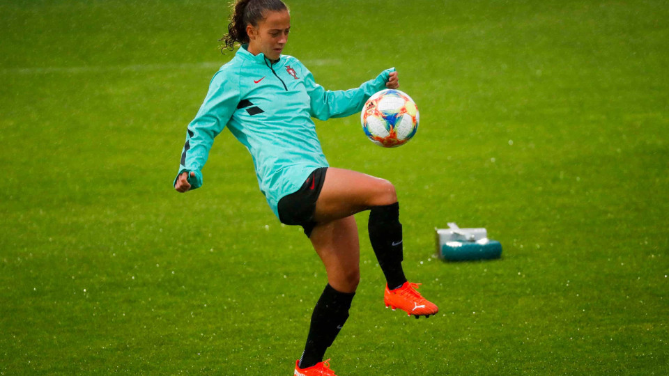 Seleção A de futebol feminino vence tranquilamente no Chipre por 3-0