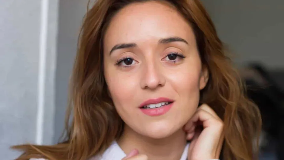 Rosa Bela, mulher de Carlos Areia, diz: "Vontade de chorar todos os dias"