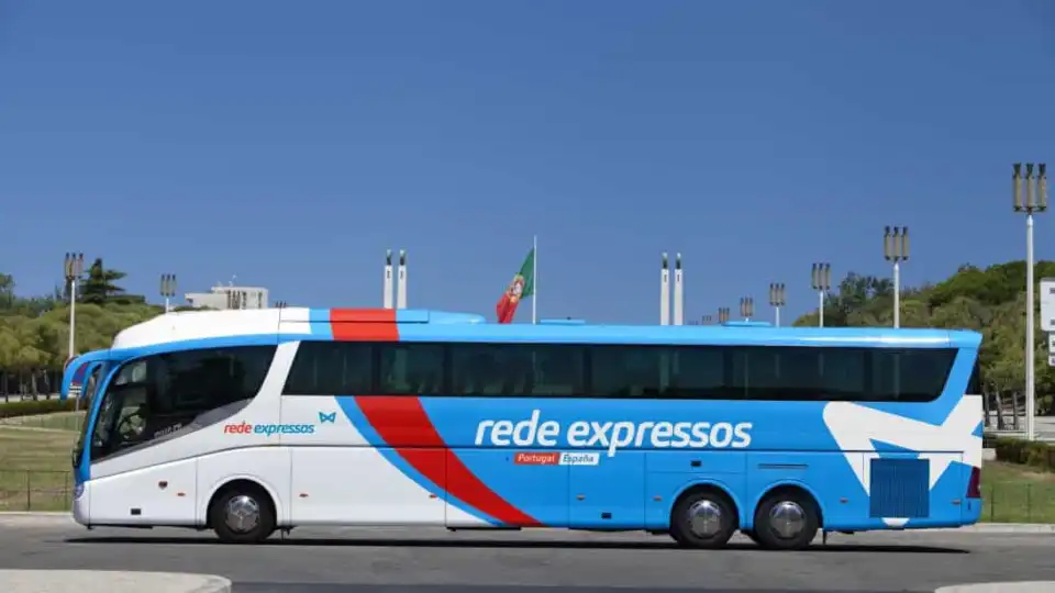 Viagens da rede Expressos entre Lisboa e Porto retomam às 23h00