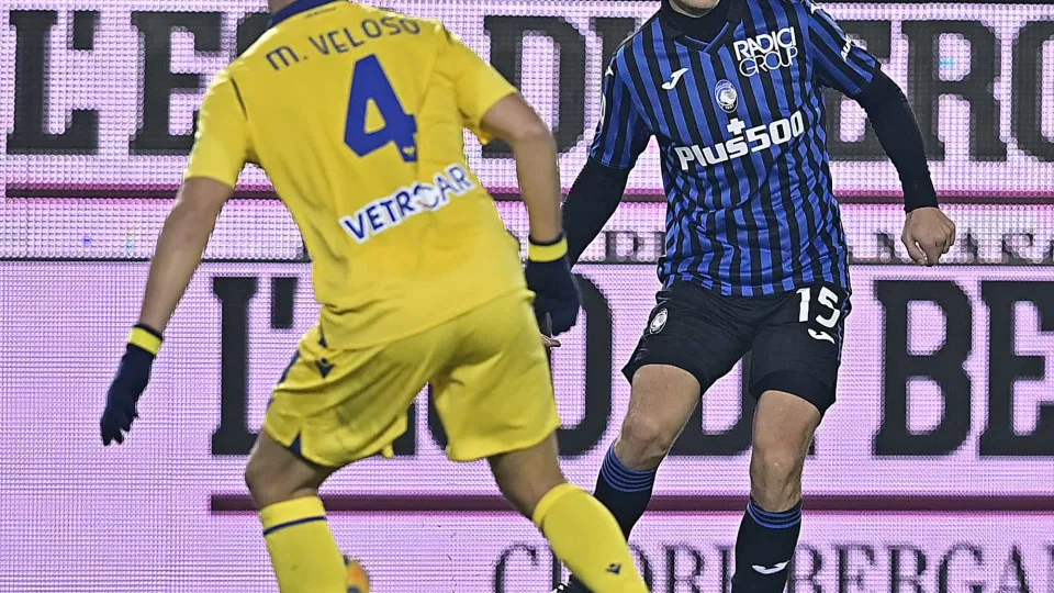 Médio da Atalanta na lista de opções para o Barcelona