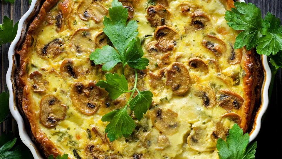 Quiche de cogumelos. Uma receita fácil e leve