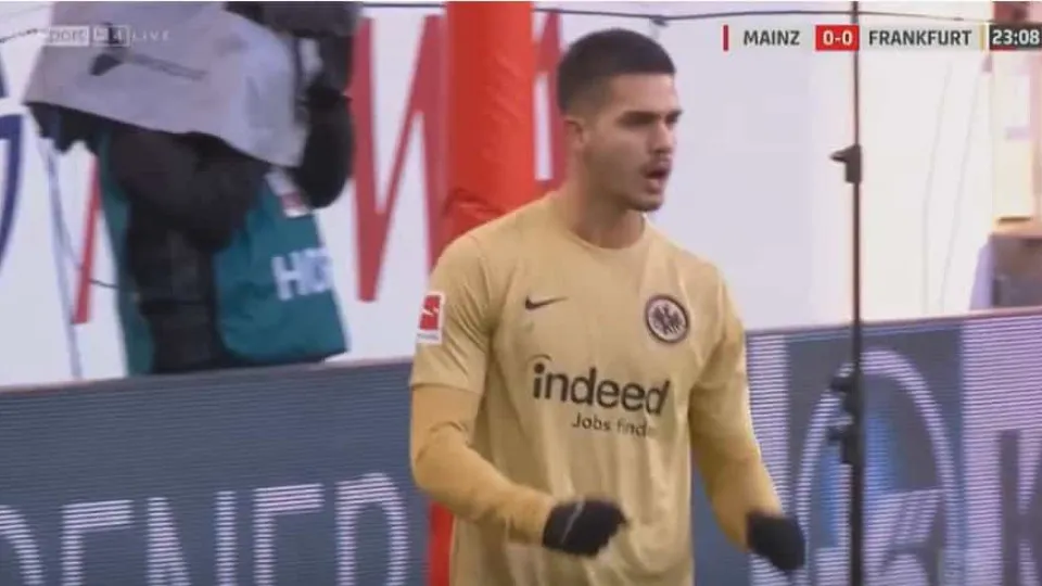 André Silva voltou aos golos e desta vez a vítima foi o Mainz