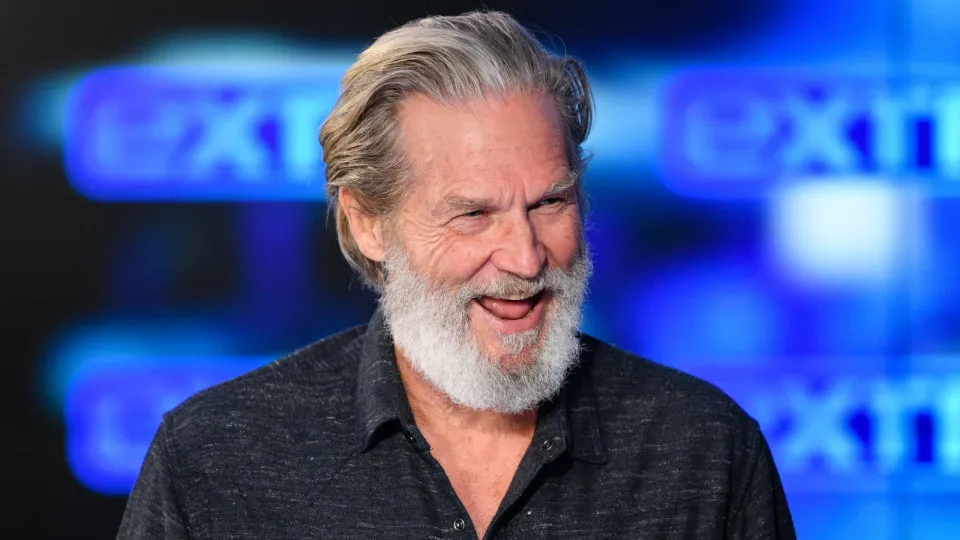 Jeff Bridges diz que cancro está em remissão e fala da Covid-19