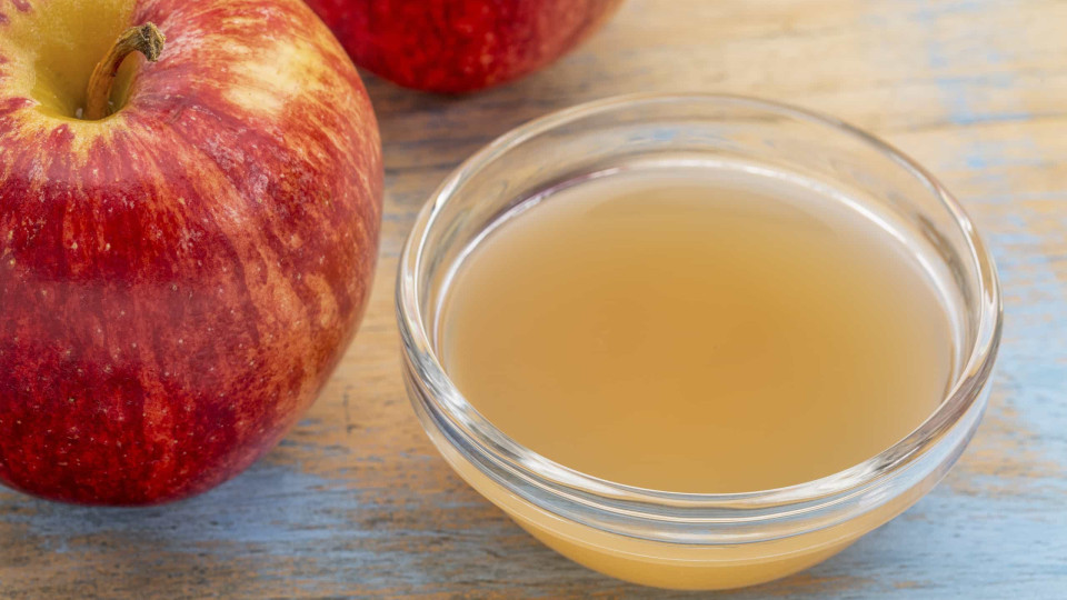 O vinagre de maçã pode ajudar a melhorar a saúde da pele?