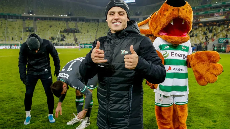 Em bom momento no Lechia Gdansk, Conrado quer passar dos 50 jogos