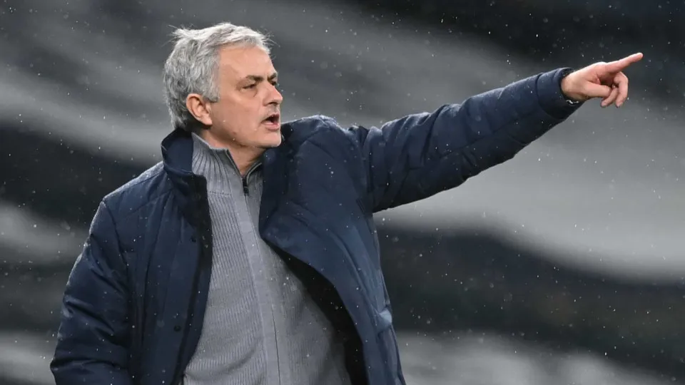 Mourinho explica opção pela AS Roma e deixa palavra a Paulo Fonseca