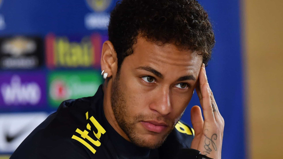 Neymar deixa Internet em polvorosa com mensagem para namorada misteriosa