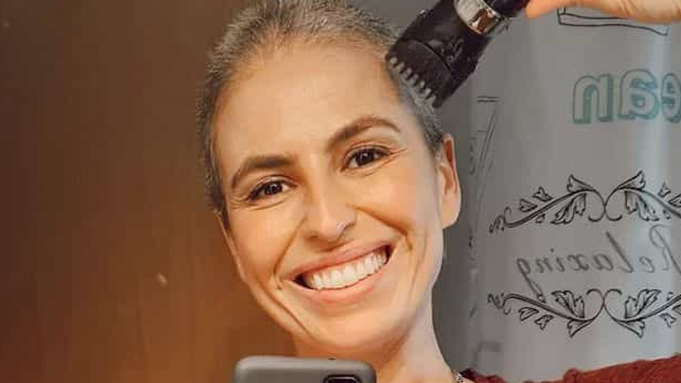 Joana Cruz mostra (orgulhosa) a cicatriz da operação ao cancro da mama