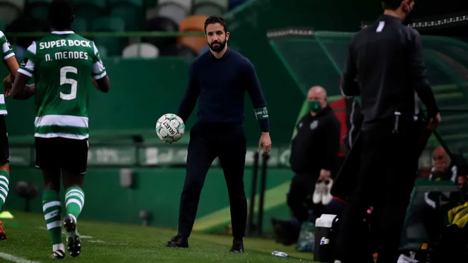 Sporting bate recorde de invencibilidade se pontuar com o Santa Clara