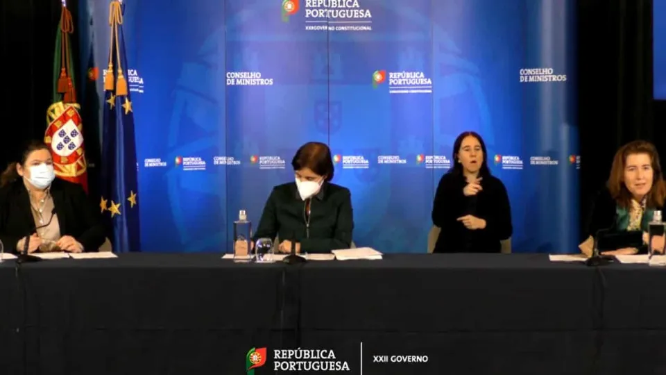 Apoio à família alargado. Aviso deve ser feito três dias antes
