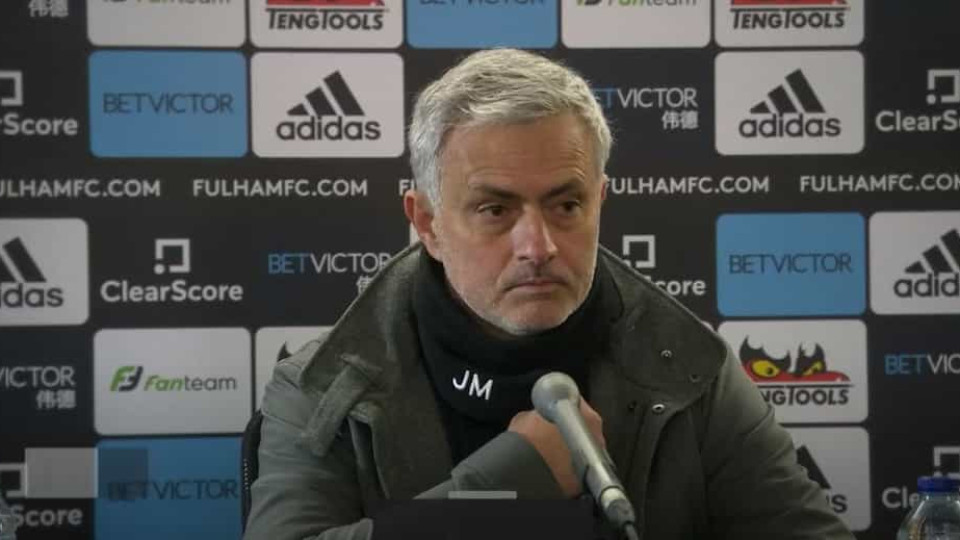 Mourinho explica titularidade de Dele Alli: "Não é um presente..."