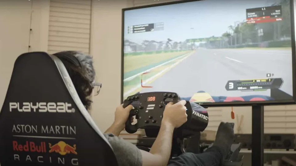 Pode um simulador virtual construir um campeão de F1?