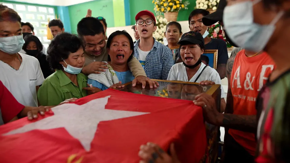 Myanmar: Quase 100 mortos em dois dias