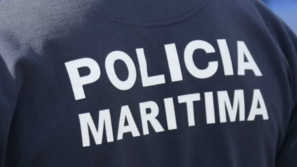 Covid-19: Polícia Marítima termina com festa na praia da Póvoa de Varzim