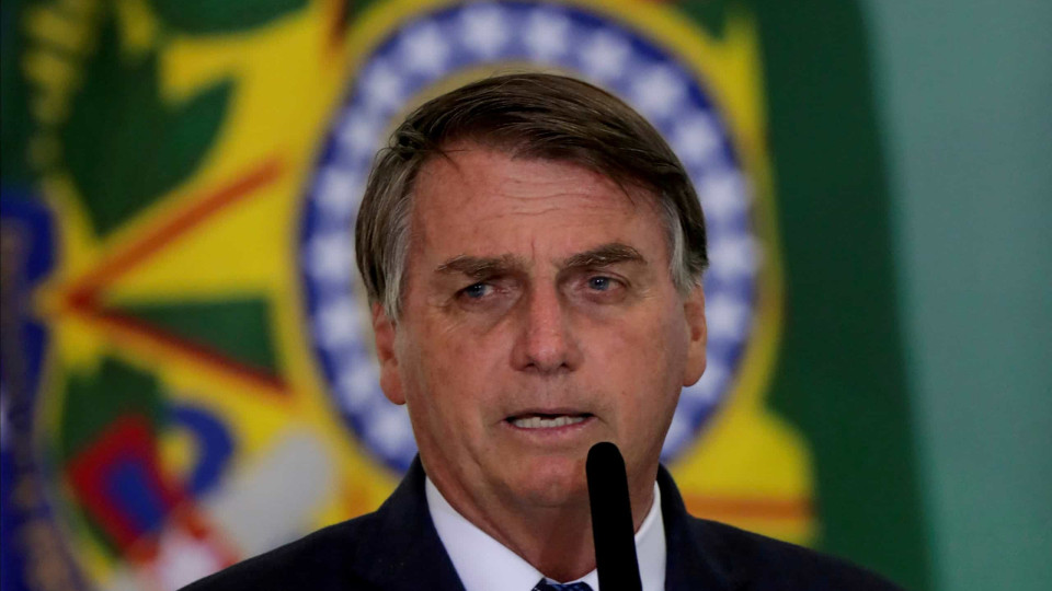 Bolsonaro ataca ex-Presidente do Brasil por admitir voto em Lula