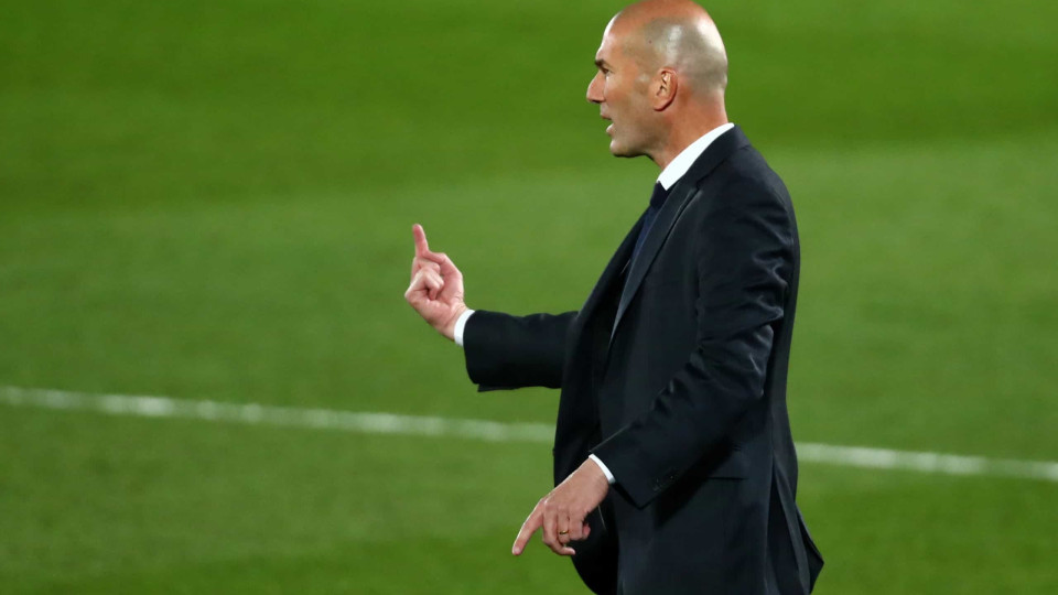 PSG já iniciou as conversações com Zidane, avança a imprensa francesa