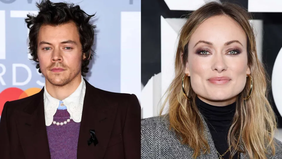 Olivia Wilde muito divertida no espetáculo do namorado, Harry Styles