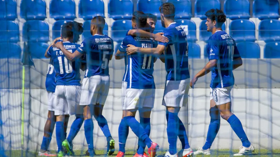 Feirense quebra 'série negra' de seis jogos e vence Varzim