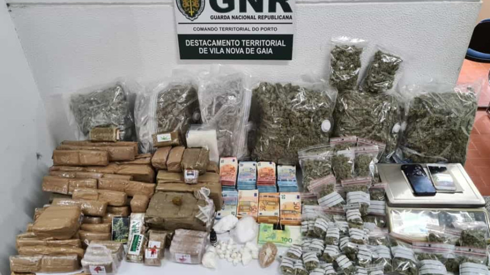 GNR detém dois homens e apreende mais de 37 mil doses de droga