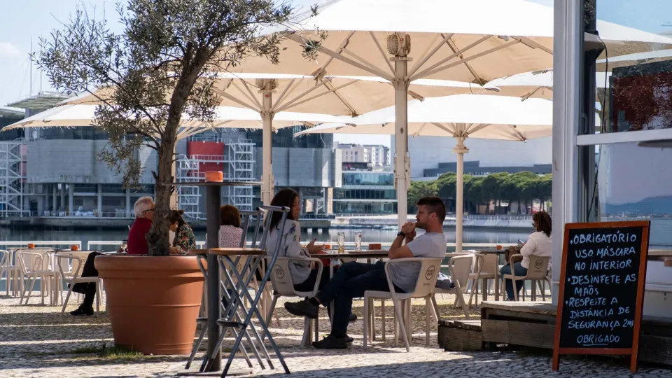 Portugal regista mais quatro mortos e 258 novos casos de Covid-19