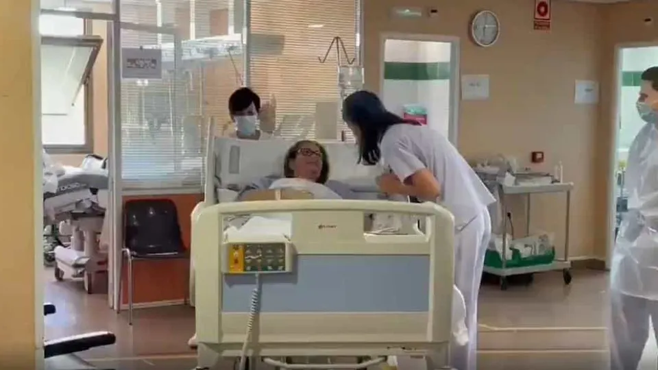 Vídeo. "Ficámos sem doentes Covid-19 em estado crítico. É possível"