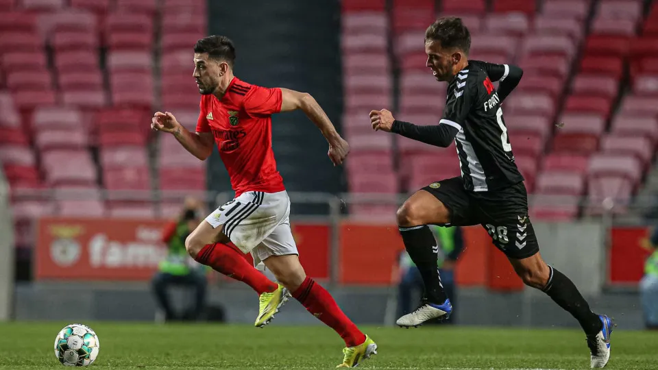 Benfica consegue reviravolta e Nacional está com um pé na II Liga