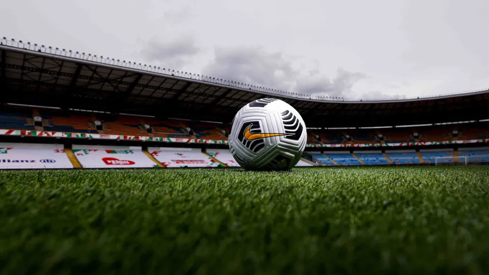 Campo de futebol na Buraca, Amadora, reabriu após contestação local